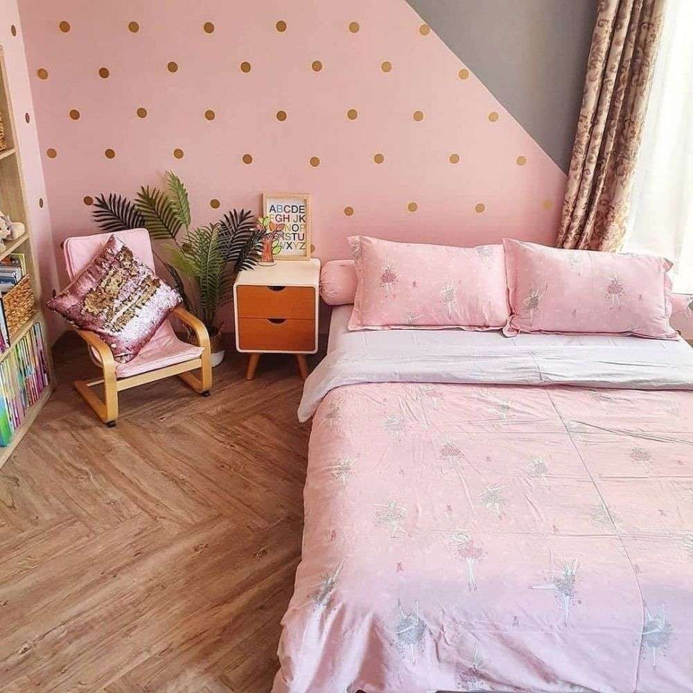 11 Inspirasi Kamar Tidur Bernuansa Pink Feminin Banget 4326