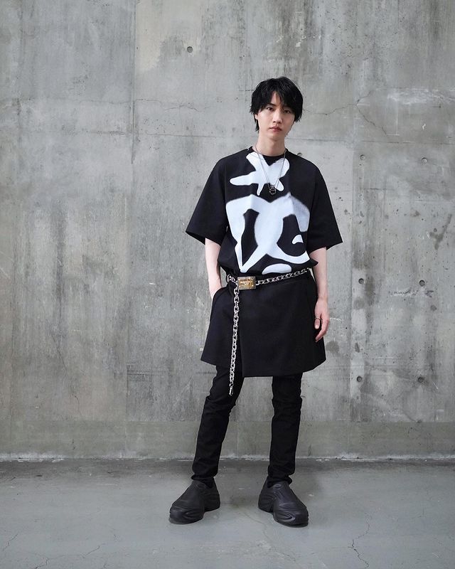 9 Referensi OOTD Cowok Mamba ala Dori Sakurada, Cocok untuk Hangout 