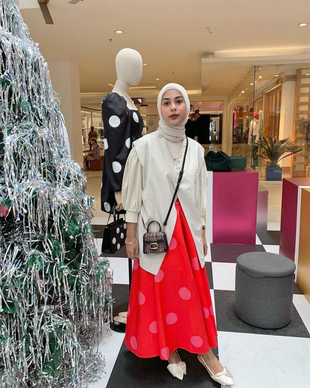 10 Padu Padan Outfit Pattern Ala Dianty Annisa, Menarik!