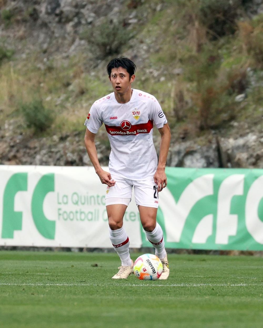 7 Pemain Muda Jepang Alumni J1 League yang Bermain di Klub Top Eropa