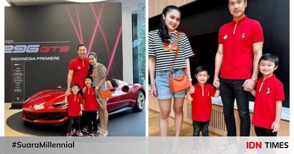 Sandra Dewi Dan Suami Ajak Anak Ke Showroom Mobil