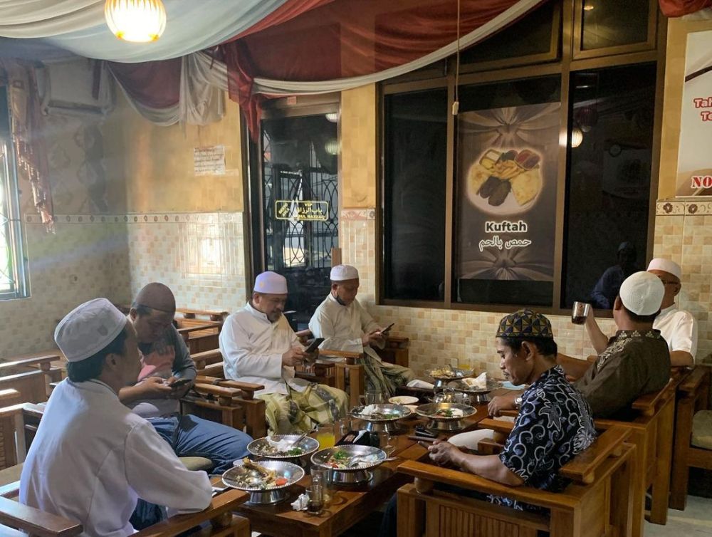 7 Tempat Makan Masakan Timur Tengah di Wisata Ampel