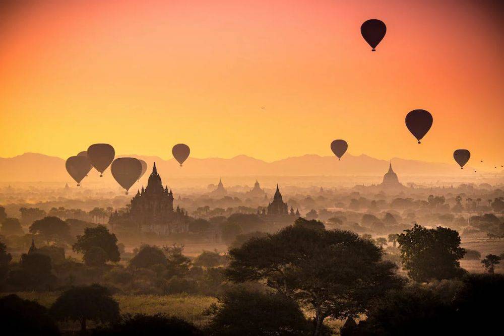 5 Tempat Melihat Balon Udara Di Dunia, Indonesia Punya, Lho!