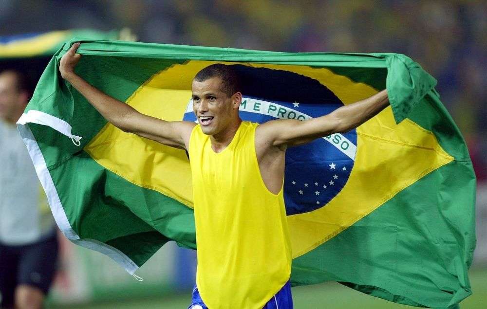 8 Pemain Brasil Yang Pernah Hidup Di Favela