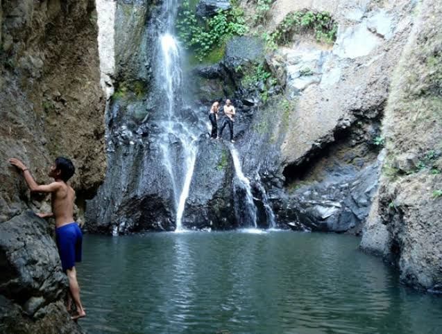 9 Air Terjun Eksotis yang Wajib Dikunjungi saat di Lombok