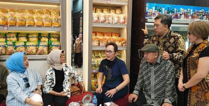 9 Rekomendasi Toko Oleh-oleh Terlengkap di Surabaya