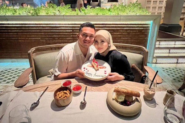 9 Potret Kesha Ratuliu dan Adhi Permana Rayakan Anniversary ke-2