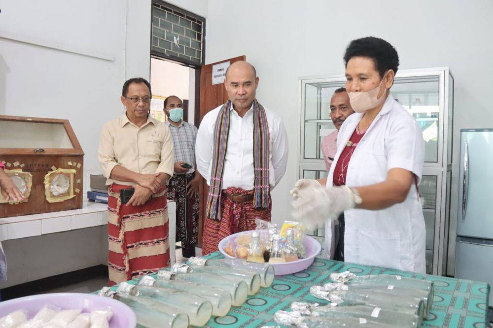 Maju Jadi Caleg, Viktor Laiskodat Mundur Dari Gubernur NTT