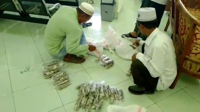 11 Tahun Menabung, Pria ini Bayar Biaya Haji Pakai 5 Karung Uang Logam