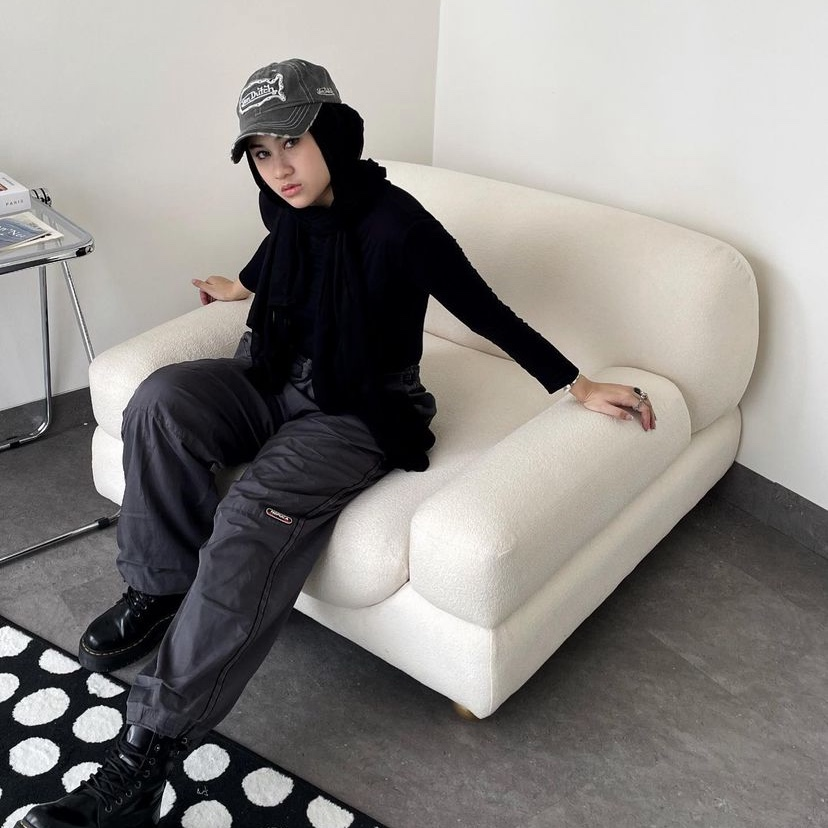 10 Inspirasi OOTD Hijab Pakai Headwear, Stylish Banget!