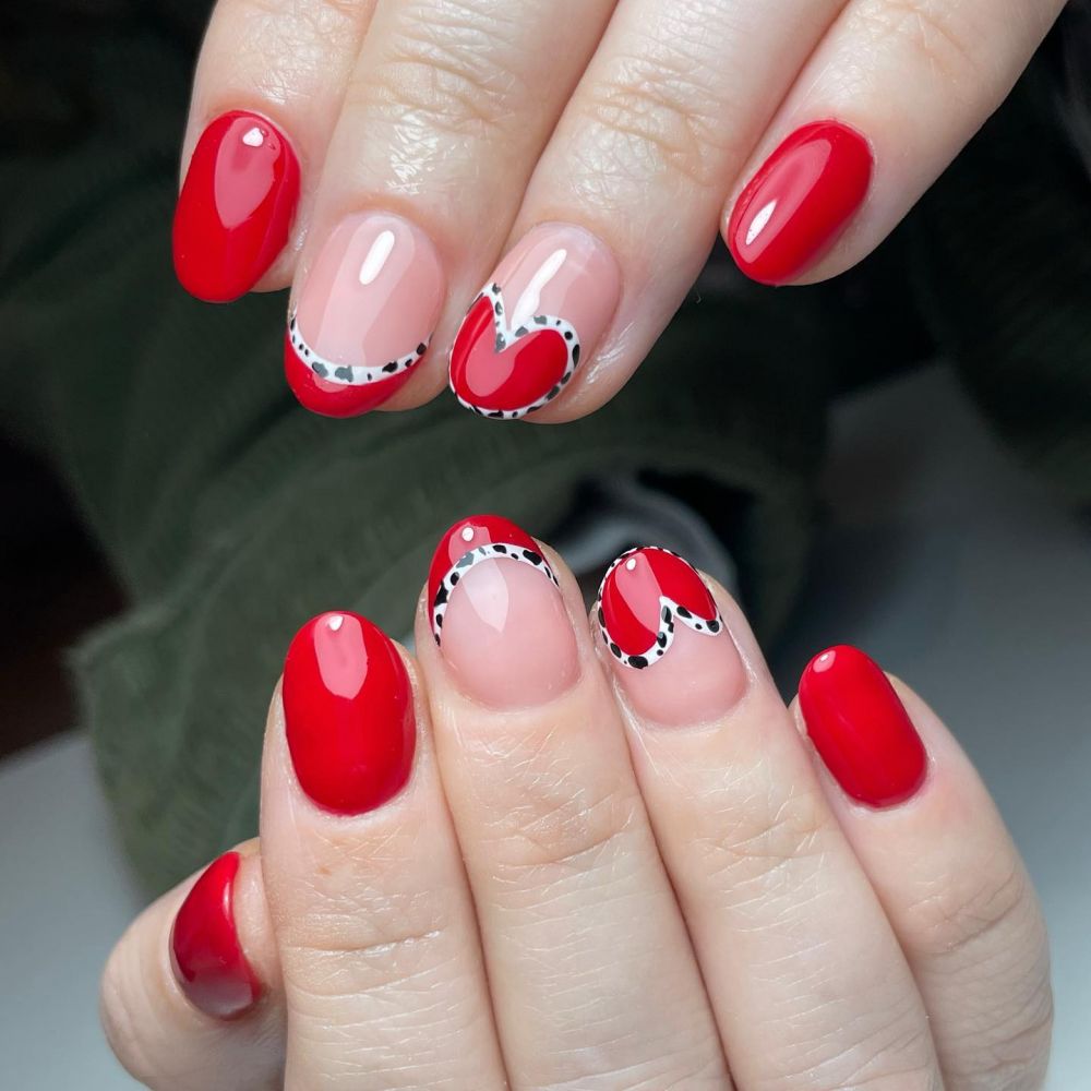 48 Inspirasi Desain Nail Art Tema Love yang Catchy tapi Simpel Lho