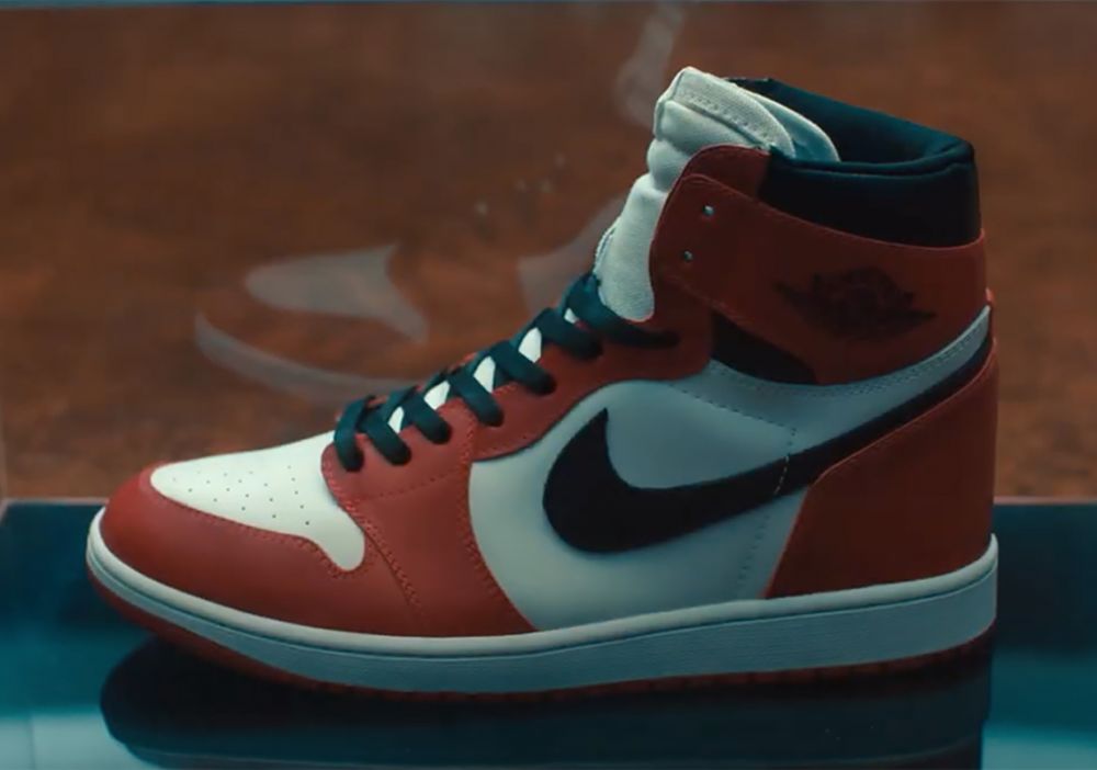 9 Fakta Film Air, Biografi Terciptanya Sepatu Nike Air Jordan