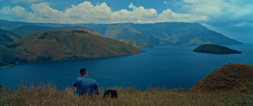 5 Film yang Menampilkan Keindahan Danau Toba, Memanjakan Mata!