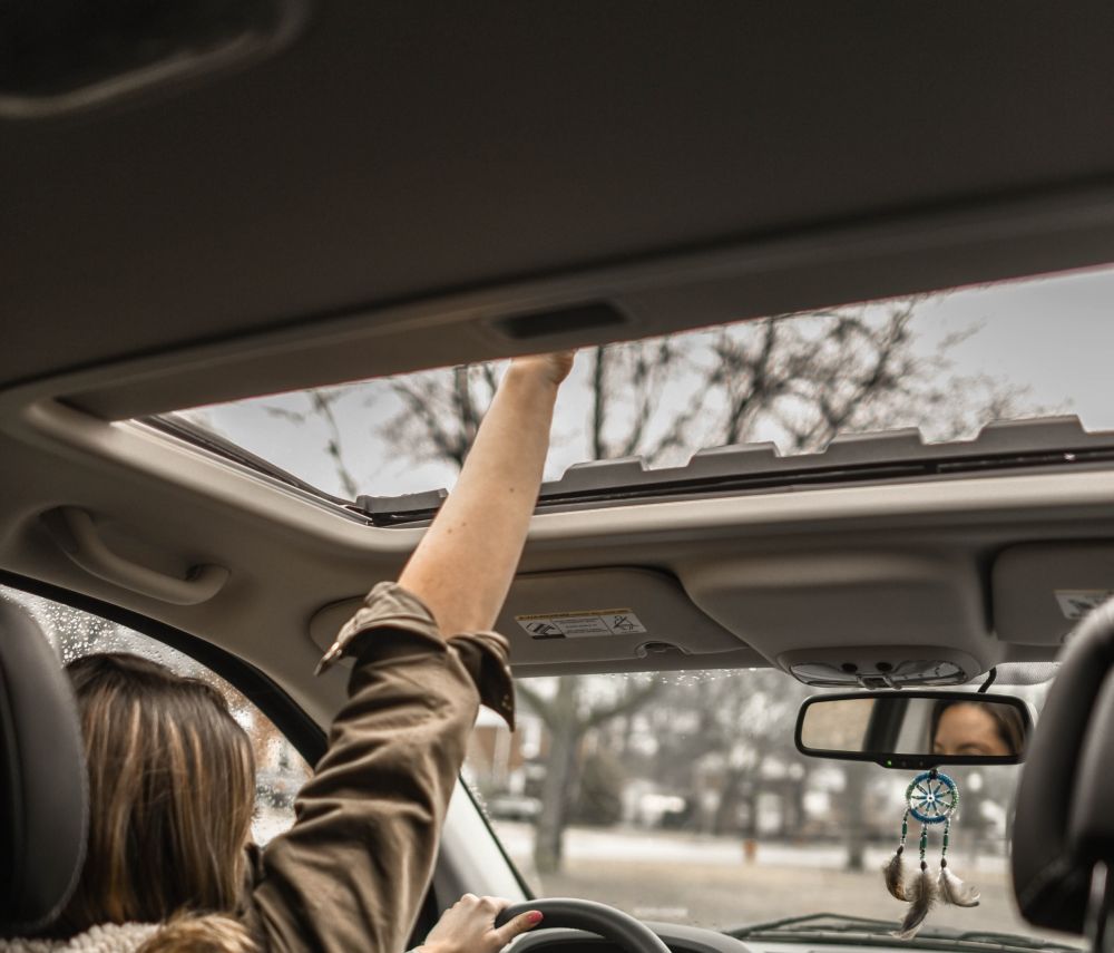 5 Pertimbangan Sebelum Beli Mobil Sunroof, Sudah Tahu?