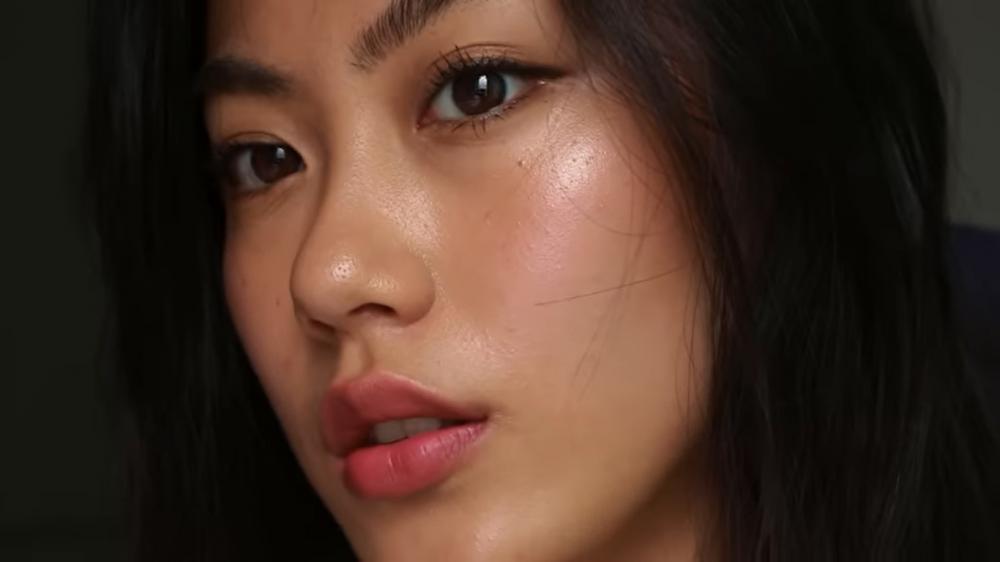 Alampo Blog: 9 Inspirasi Makeup Minimalis ala Haley Kim - IDN Times