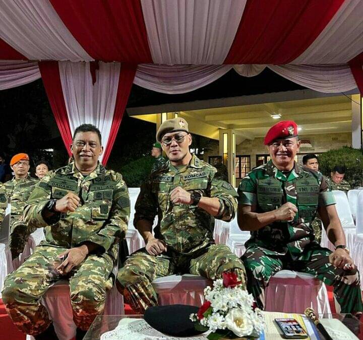 Kebersamaan Deddy Corbuzier Dan Danjen Kopassus