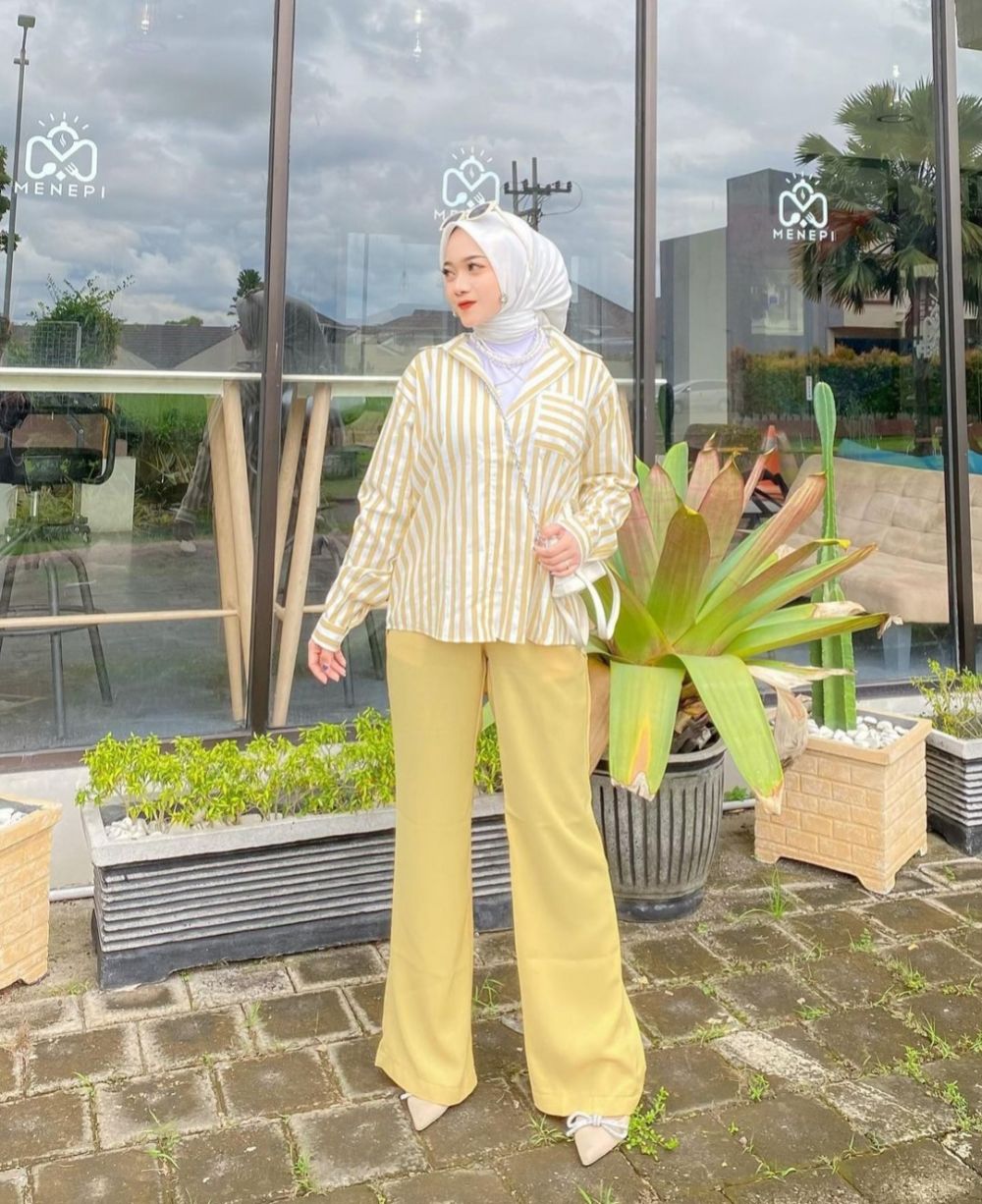 10 OOTD dengan One Set ala Hanifa Lestari, Simple dan Minimalis! 