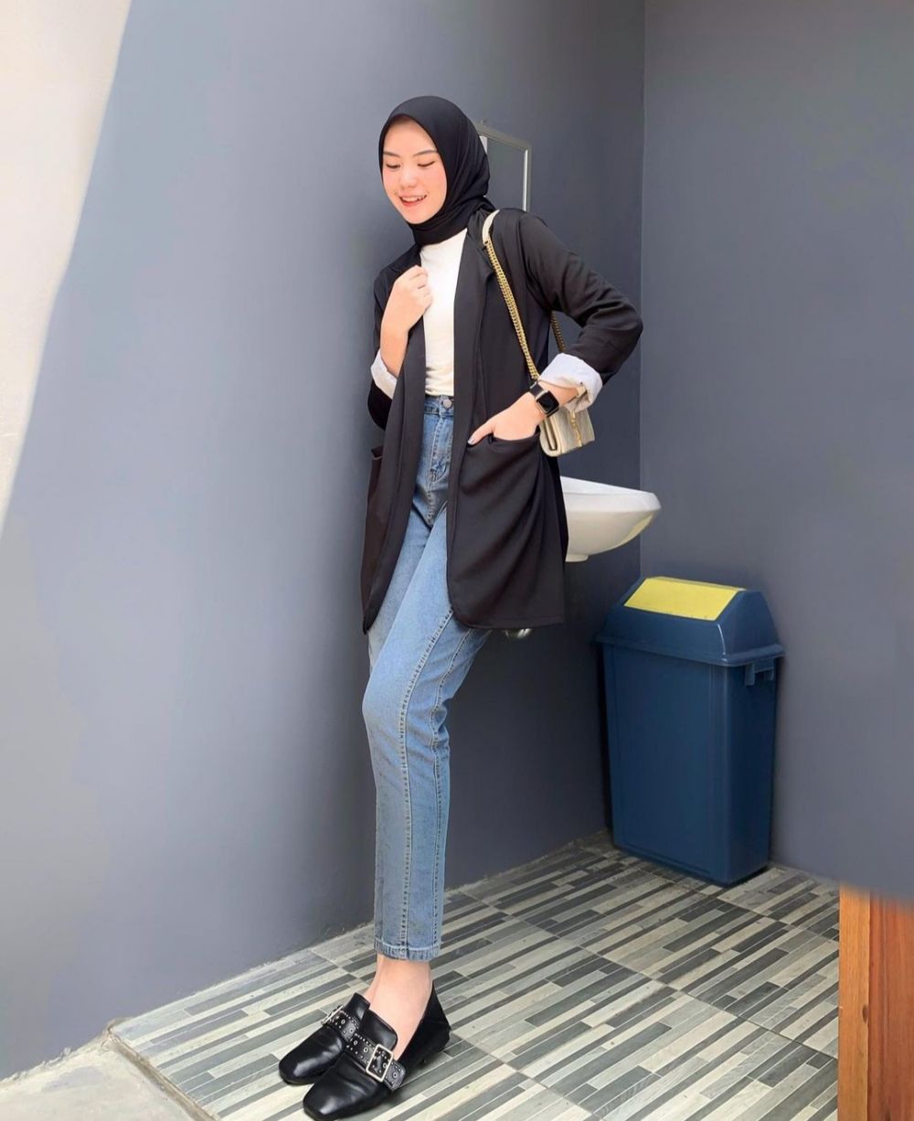 9 Ide OOTD buat Ngedate ala Ersha Nadhia, dari Celana hingga Rok!