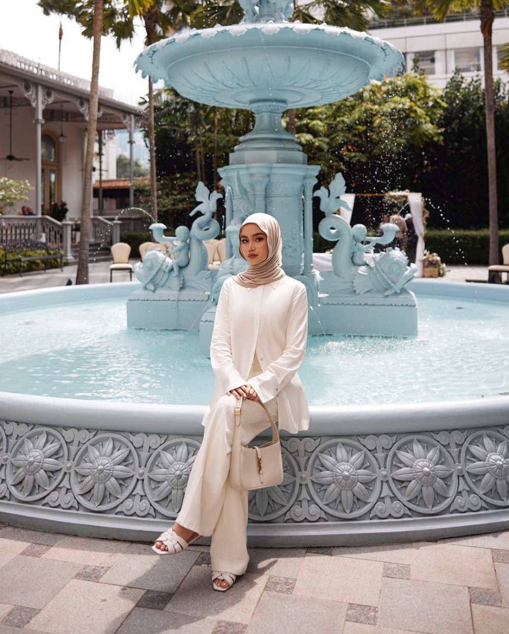 10 Outfit Casual Hijab Friendly Ala Sashfir, Cewek Pinterest Banget!