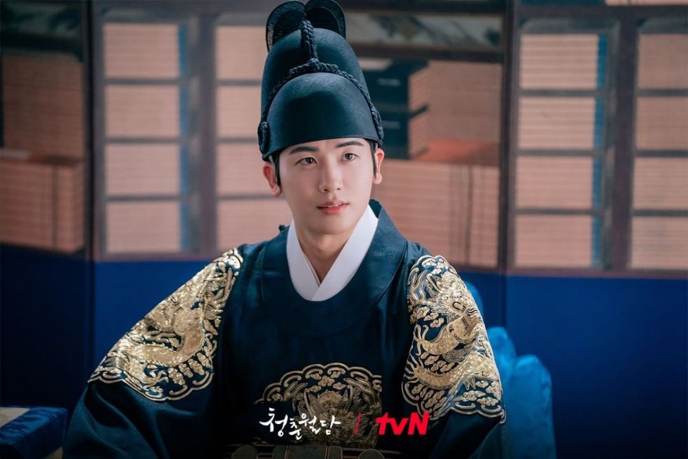 6 Sisi Lembut Pangeran Lee Hwan di Our Blooming Youth