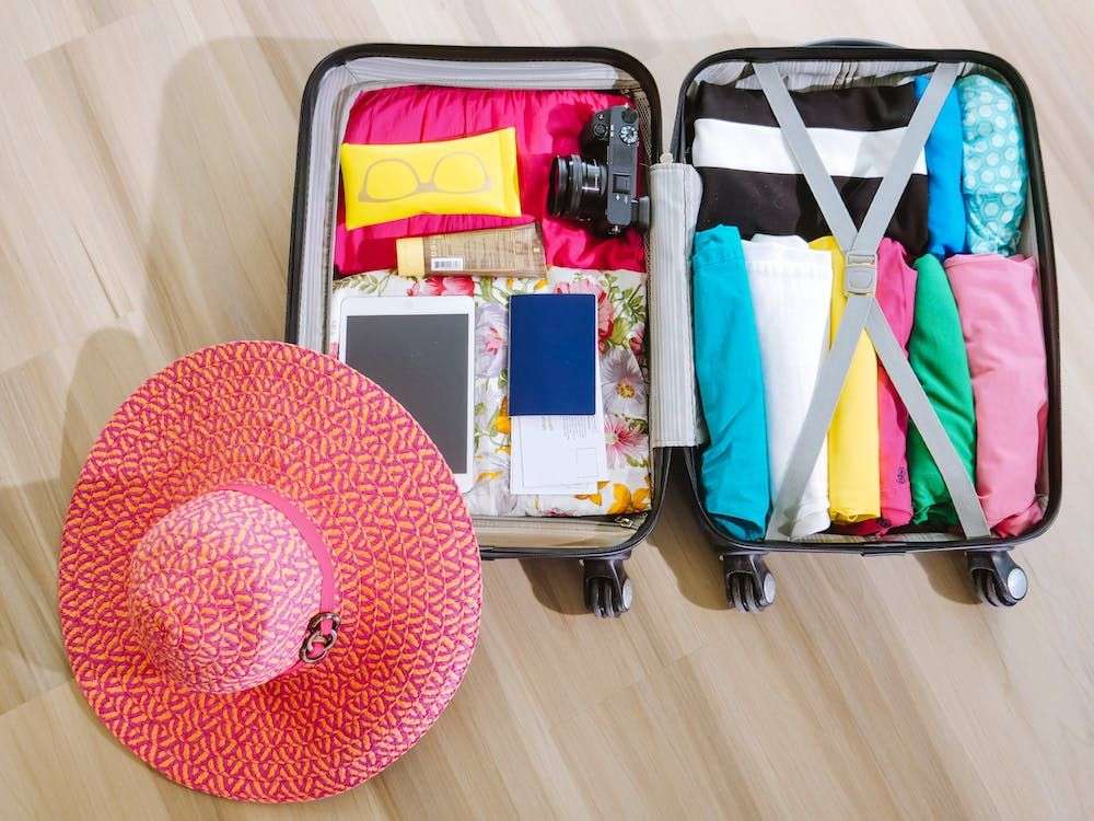 5 Tips Packing Baju Untuk Traveling Biar Rapi Dan Efisien