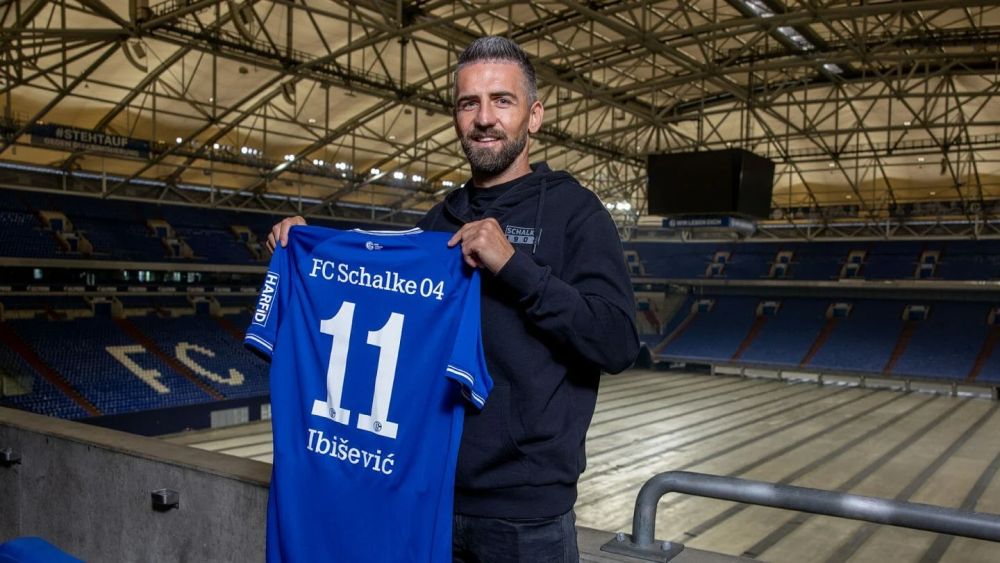 Pemain Terakhir yang Pensiun Bersama Schalke 04