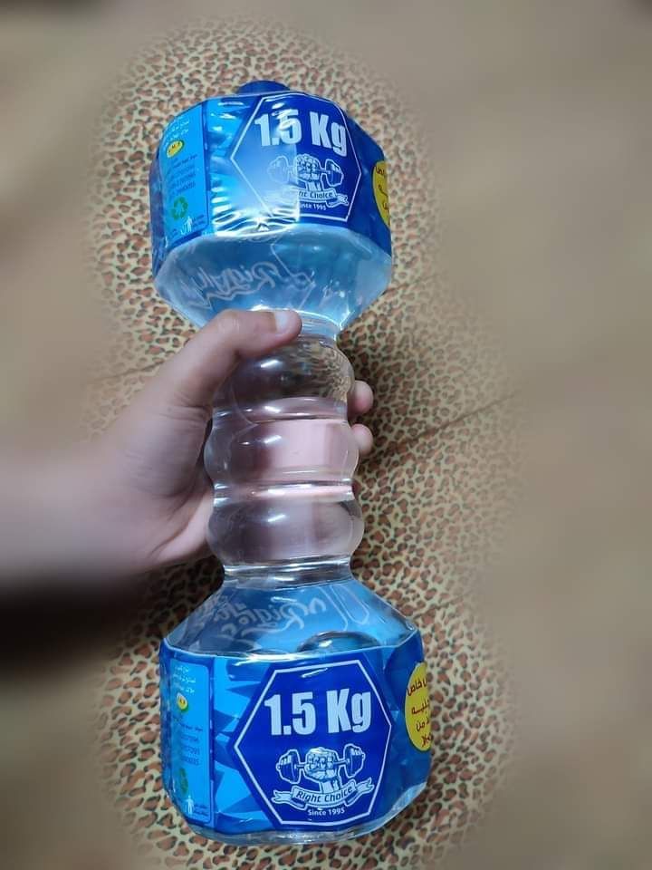 10 Potret Unik Botol Minuman Air Mineral, Konsepnya Beda, nih!