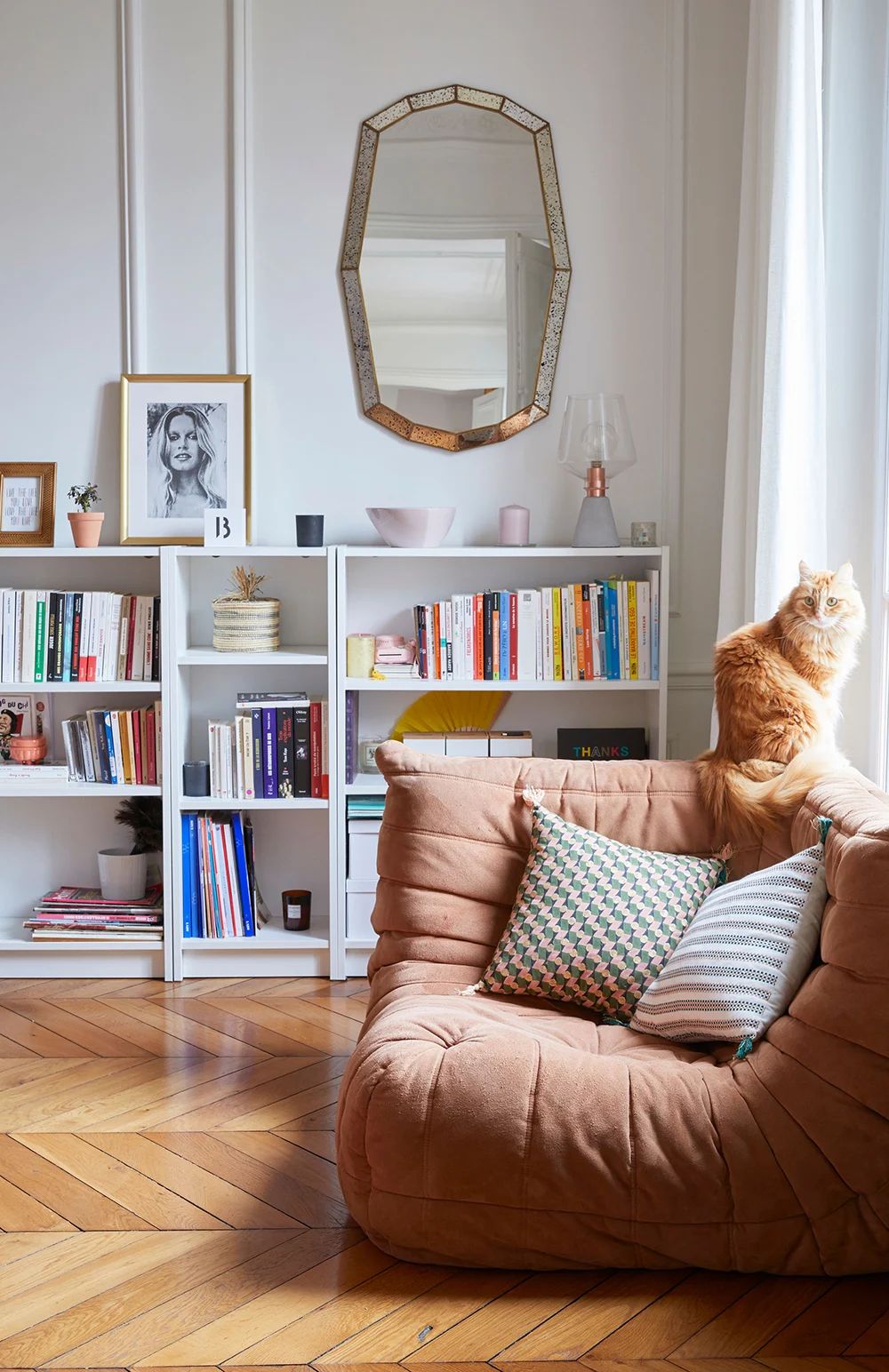 10 Inspirasi Menghadirkan Ruang Baca di Rumah, Cozy dan Artsy!