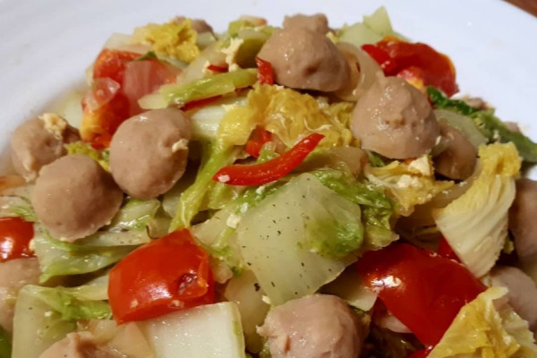 Resep Tumis Sawi Putih Campur Bakso Ikan, Cocok Buat Lauk Sahur