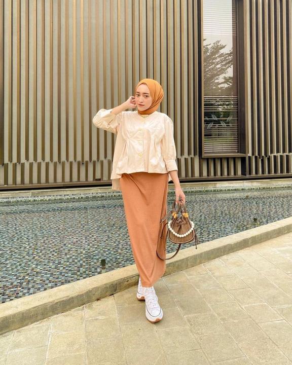 11 Ootd Hijab Cewek Bumi Ala Selebgram Seviqe Febinita