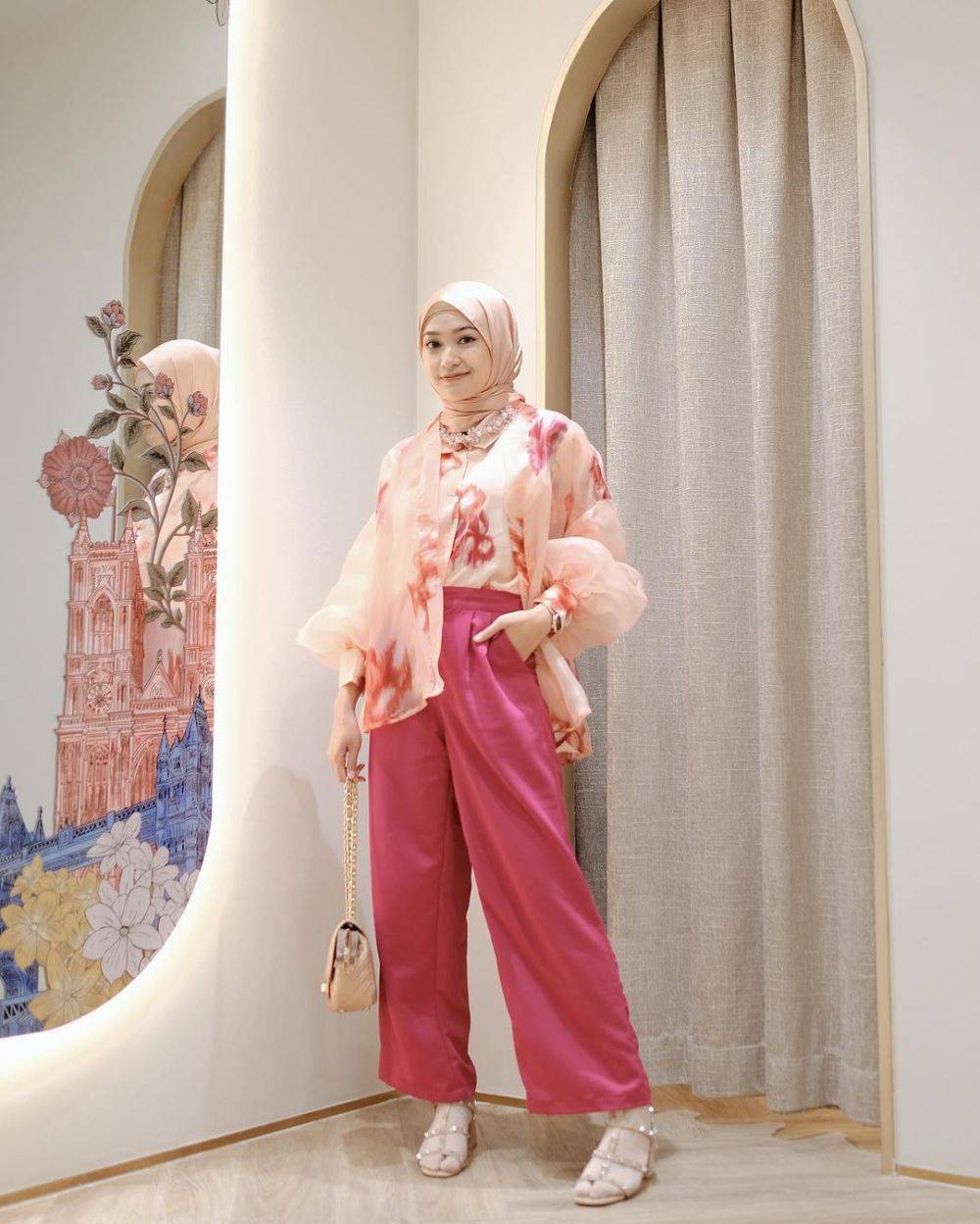 Outfit Kondangan Hijab Organza Dan Tulle Dotty Ala Saritiw