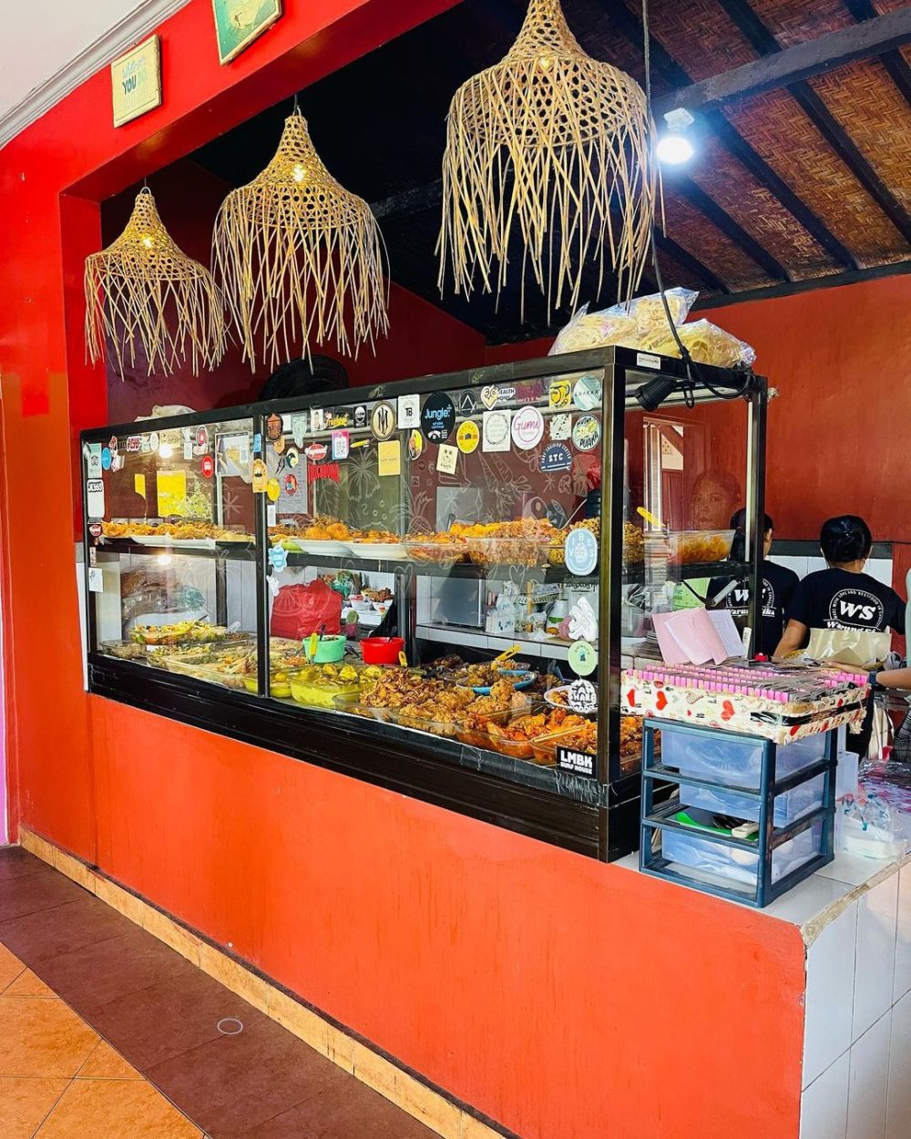 5 Rekomendasi Warung di Canggu, Rasa dan Harganya Oke!