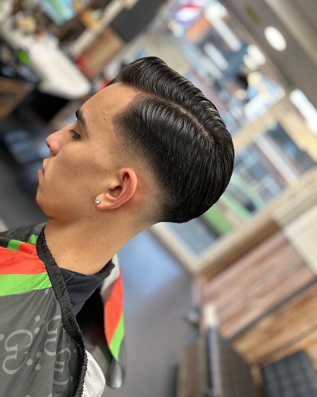 10 Rekomendasi Potongan Rambut Pendek Pria Indonesia Terbaik 2023