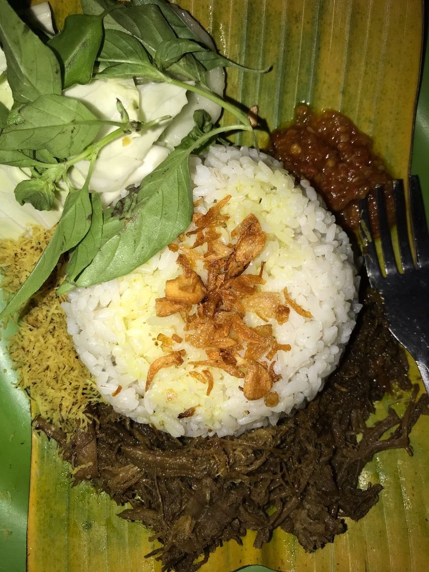 Rekomendasi Tempat Makan Nasi Krawu Enak di Kota Mataram