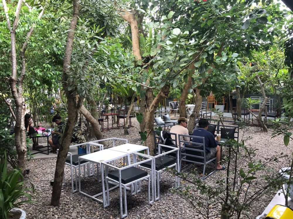 Natura Cafe & Resto, Rekomendasi Tempat Bukber Nyaman di Kota Mataram