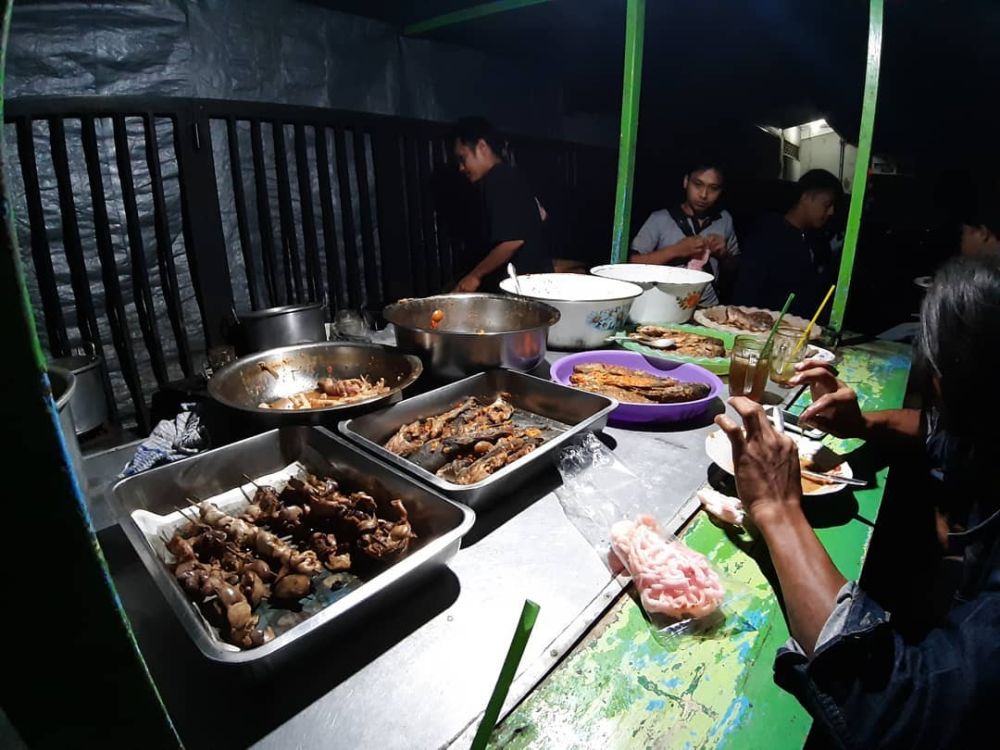 5 Tempat Makan Sahur di Blitar, Ada Sego Liwet hingga Kikil