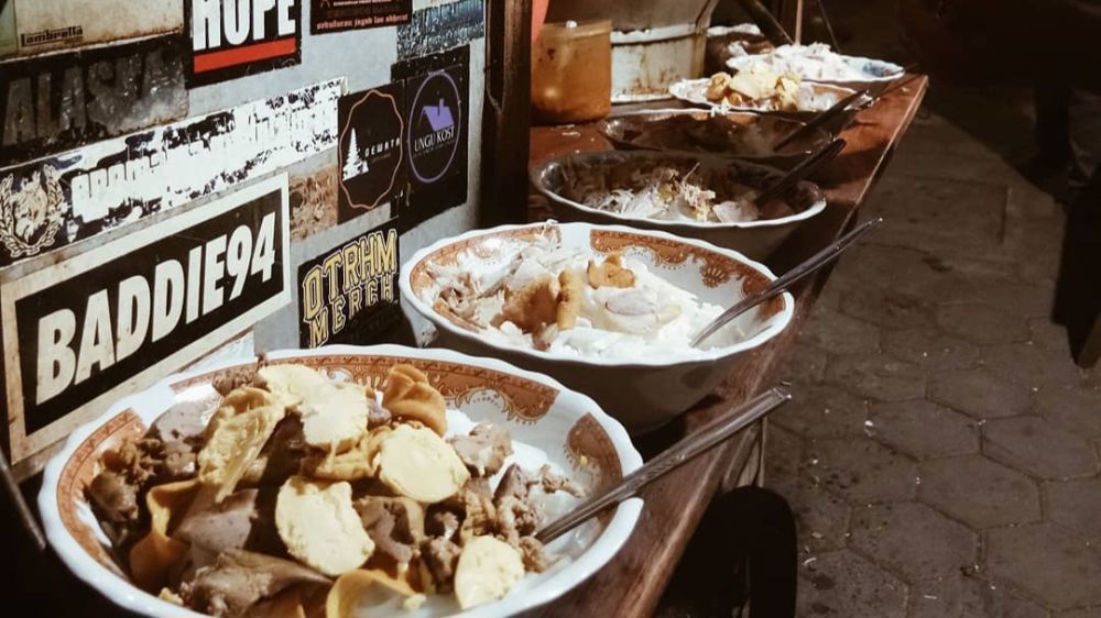6 Kuliner Soto Viral di Malang, Kuahnya Bikin Nagih! 