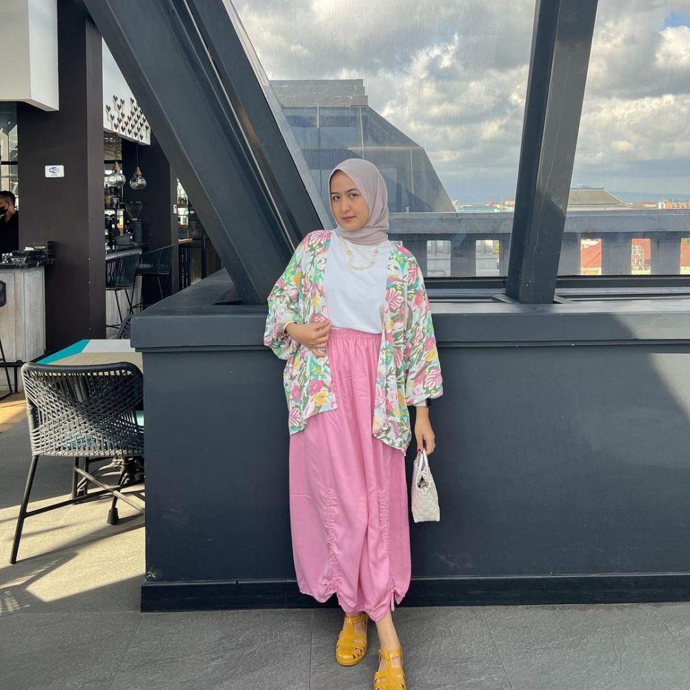 9 Ide OOTD Hijab dengan Rok ala Silvia Maulidia, Pas Buat Ketemu Camer