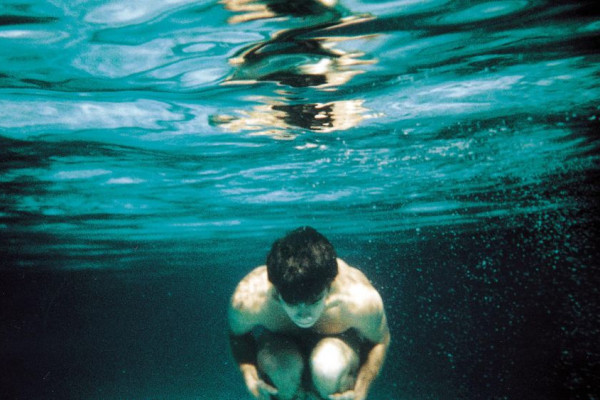 Film 101: Bagaimana Adegan Bawah Air Dibuat dalam Film?
