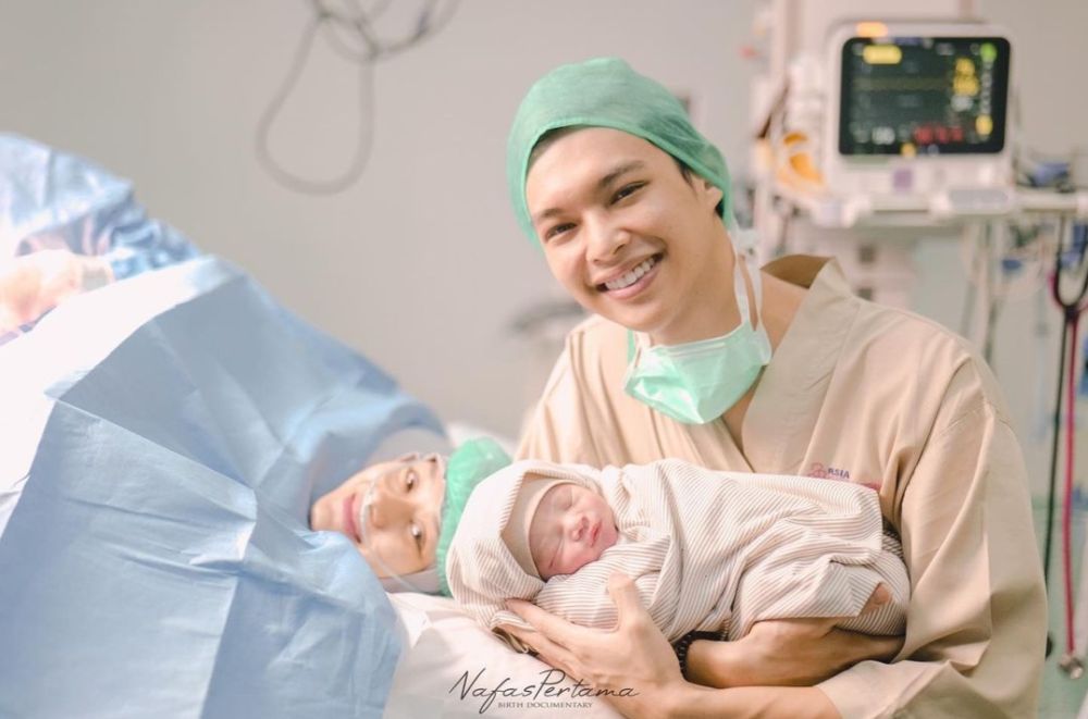 10 Potret Gemas Arashkaba, Anak Kedua Dinda Hauw dan Rey Mbayang