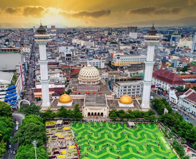 Rekomendasi Wisata Malam Di Bandung