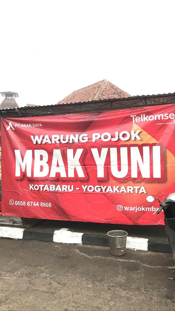 Warung Pojok Mbak Yuni Kotabaru, Telur Keritingnya Juara!