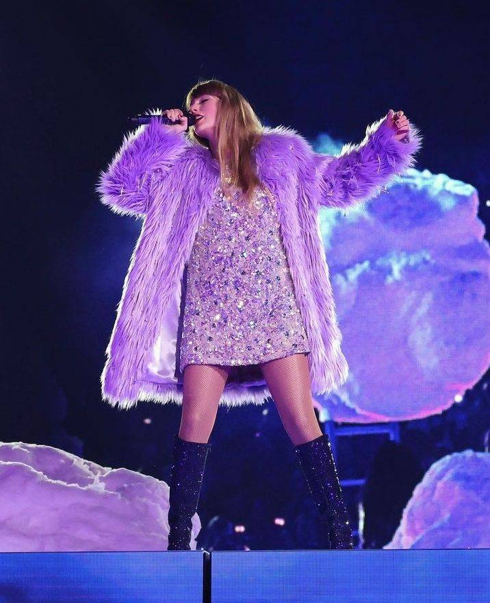 9 Busana Bling-bling Taylor Swift Di Konser The Eras Tour