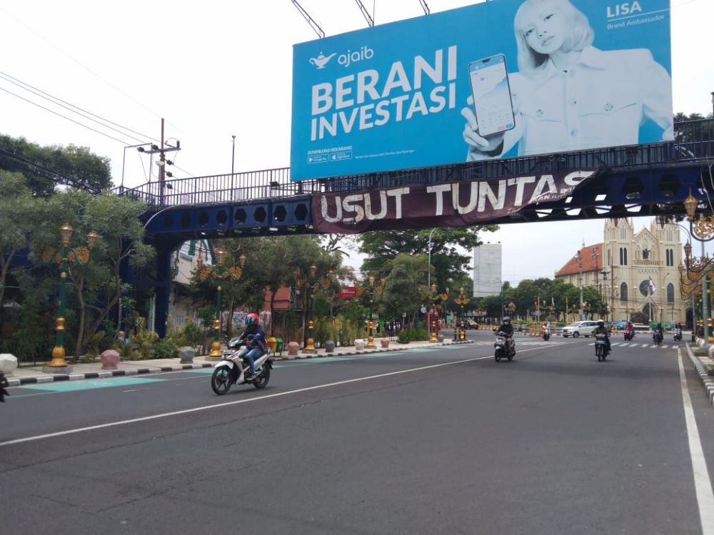 Spanduk Seruan Golput Pemilu 2024 Muncul di Kota Malang