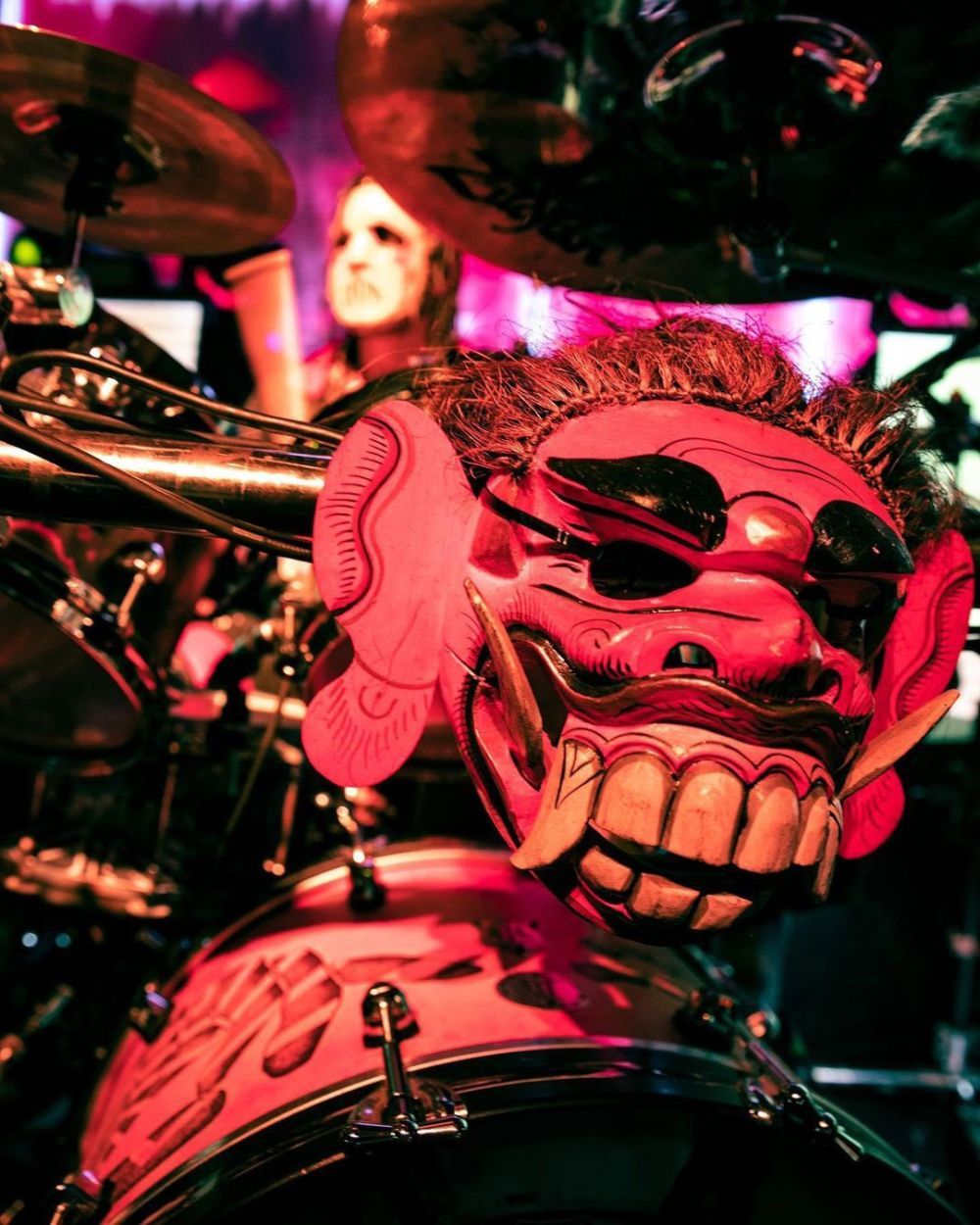 10 Potret Drummer Slipknot Liburan ke Bali, Honeymoon