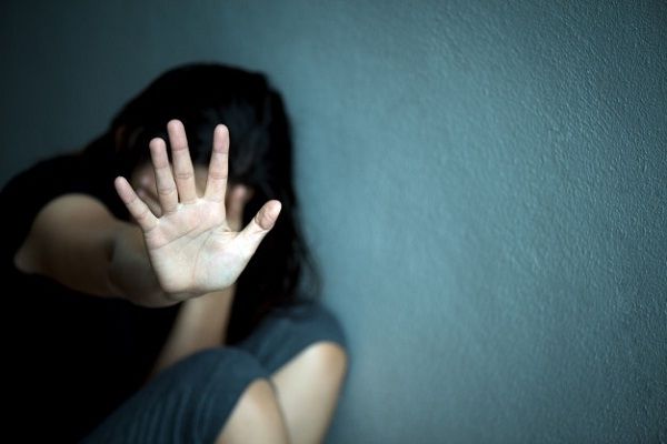 Gadis Malang Diperkosa Ayah Tiri Berulang Kali Hingga Hamil