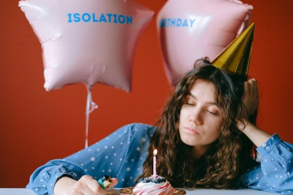 5 Tips Mengatasi Birthday Blue, Kesedihan Saat Ulang Tahun