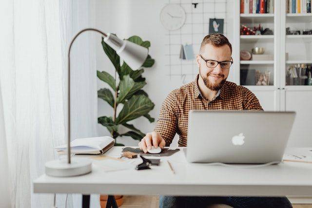 Apa Itu Work From Anywhere? Ini Kekurangan Dan Kelebihannya