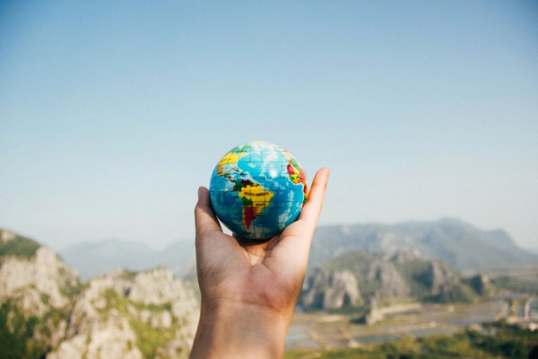 7 Hal yang Perlu Dihindari saat Solo Traveling, Jangan Skip Riset!