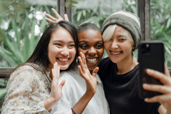 5 Keuntungan Jago Berbahasa Inggris, Gak Cuma buat Gengsi-gengsian!